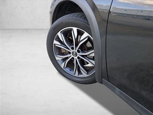 Used 2017 INFINITI QX30 Premium w/ Navigation Package image 10