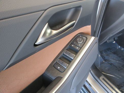 Used 2026 Lexus GX 550 w/ Cold Area Package AWD/4WD image 30