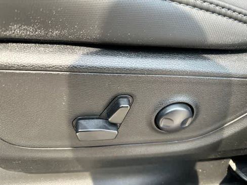 Used 2023 RAM 1500 Big Horn AWD/4WD image 7