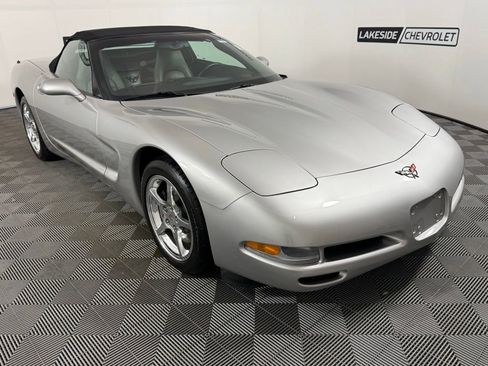 Used 2004 Chevrolet Corvette Convertible w/ Preferred Equipment Group RWD image 8