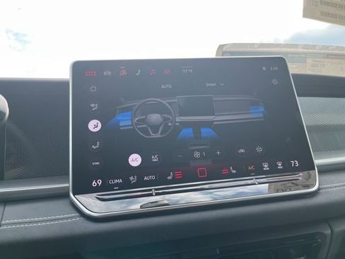 New 2026 Volkswagen Tiguan SE AWD/4WD image 18
