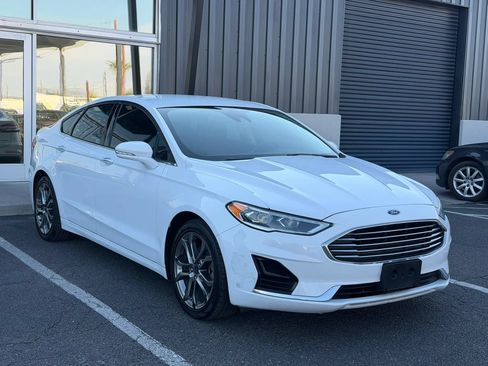 Used 2020 Ford Fusion SEL FWD image 15