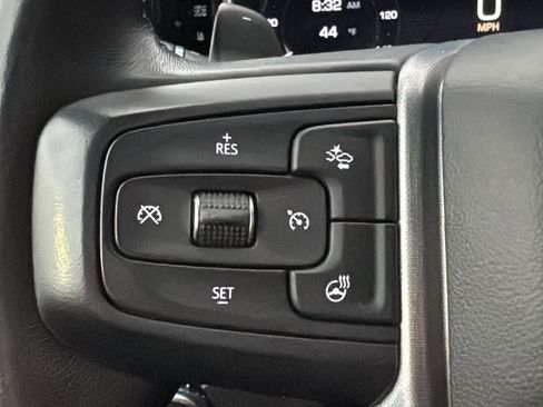 Used 2022 GMC Sierra 1500 Elevation w/ Elevation Premium Package image 9