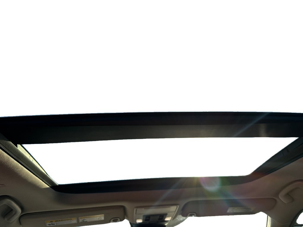Used 2025 Honda Pilot Touring image 12