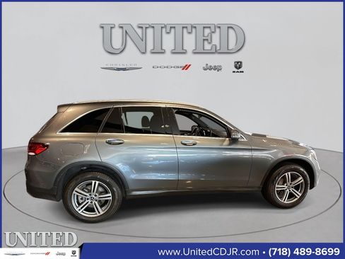 Used 2022 Mercedes-Benz GLC 300 4MATIC image 2