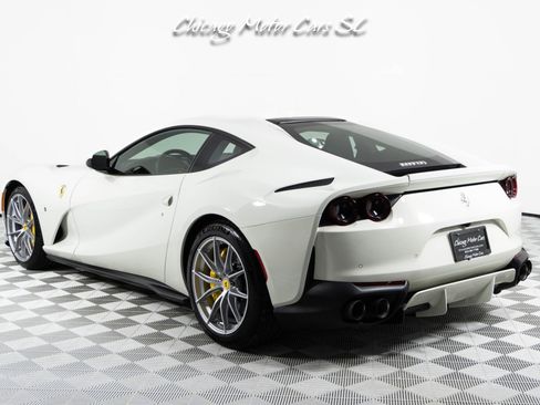 Used 2019 Ferrari 812 Superfast RWD image 18