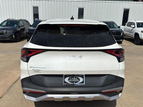 Used 2024 Kia Sportage LX FWD image 7