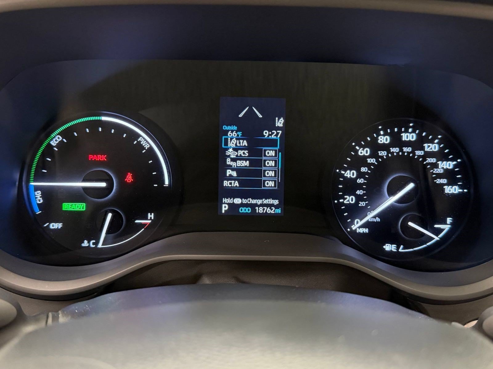 Used 2024 Toyota Sienna XLE FWD image 22