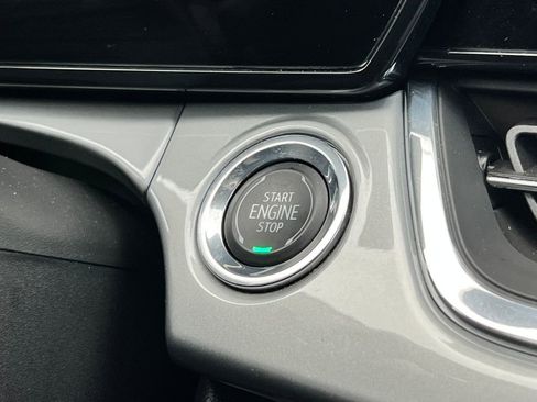 Used 2025 Chevrolet Trax LT image 22