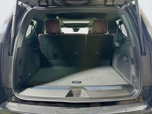 Used 2025 Cadillac Escalade ESV Premium Luxury w/ Touring Package image 29