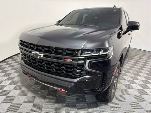 Used 2023 Chevrolet Tahoe Z71 w/ Luxury Package image 2