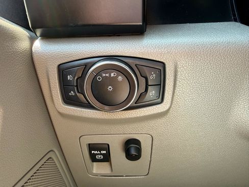 Used 2019 Ford F150 XL w/ Equipment Group 101A Mid AWD/4WD image 10
