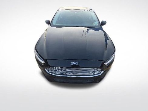 Used 2016 Ford Fusion SE FWD image 7