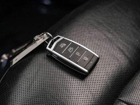 Used 2019 Genesis G80 3.3T Sport RWD image 67