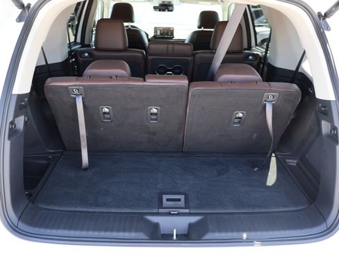Used 2025 Honda Pilot Elite image 16