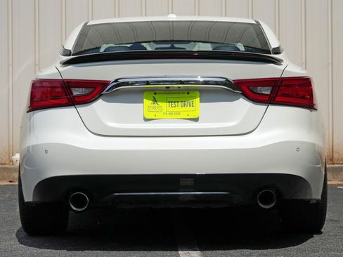 Used 2017 Nissan Maxima SR w/ Midnight Edition FWD image 10