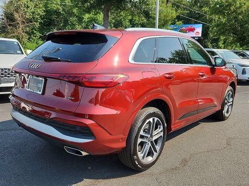Used 2025 Audi Q5 Premium Plus w/ Premium Plus AWD/4WD image 12