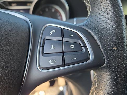 Used 2018 Mercedes-Benz GLA 250 4MATIC image 24