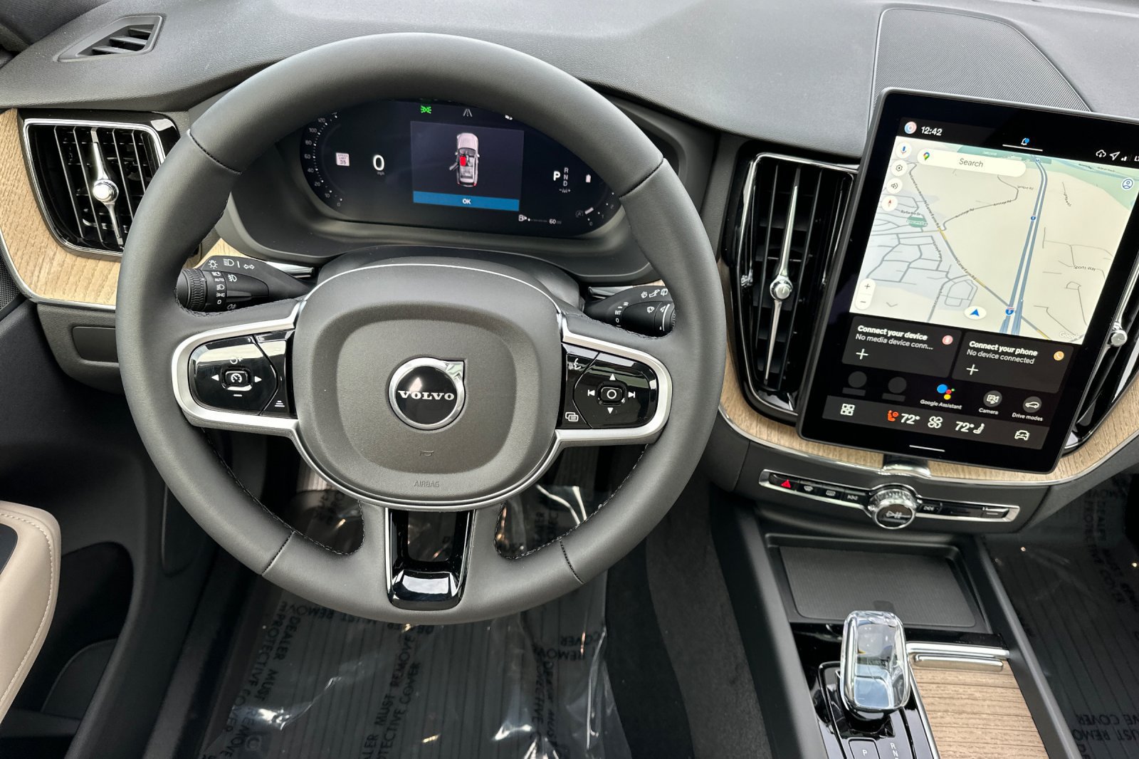 Used 2026 Volvo XC60 B5 Plus w/ Protection Package Premier AWD/4WD image 13