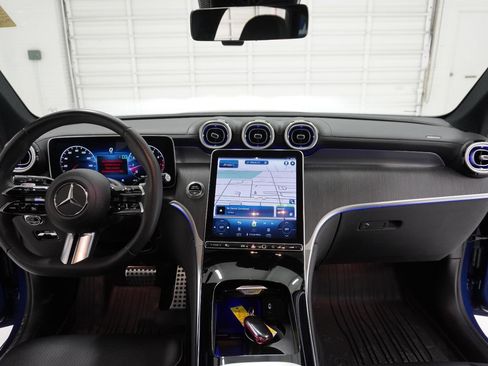 Used 2023 Mercedes-Benz GLC 300 4MATIC image 40