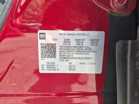 Used 2022 Chevrolet Traverse LT FWD image 25