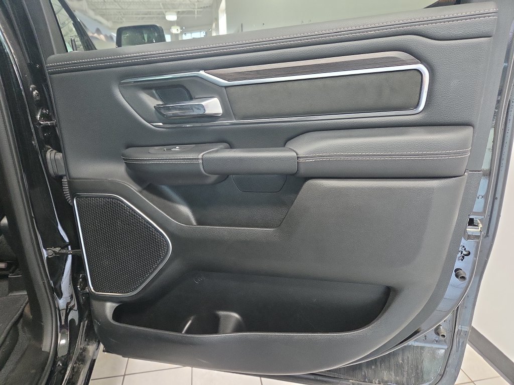 Used 2026 RAM 1500 Laramie AWD/4WD image 14