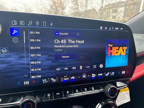 Used 2024 Chevrolet Blazer EV RS image 12