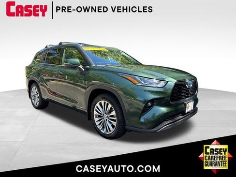 Used 2024 Toyota Highlander Platinum AWD/4WD image 1