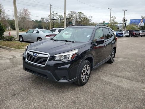 Used 2019 Subaru Forester Premium image 4