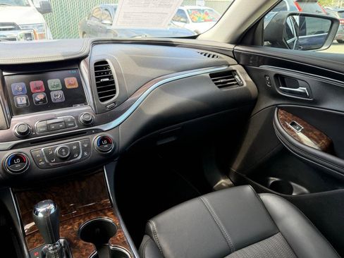 Used 2015 Chevrolet Impala LT w/ Convenience Package FWD image 26