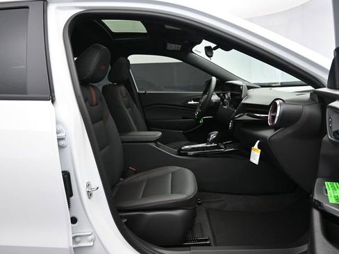New 2026 Chevrolet Trax RS w/ Sunroof Package FWD image 41
