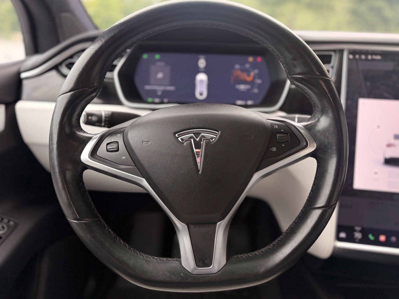 Used 2018 Tesla Model X 75D AWD/4WD image 25