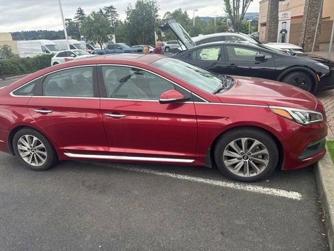Used 2016 Hyundai Sonata Sport w/ Option Group 1V FWD image 23