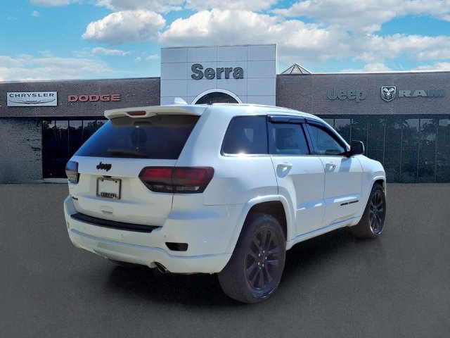 Used 2018 Jeep Grand Cherokee Altitude AWD/4WD image 7