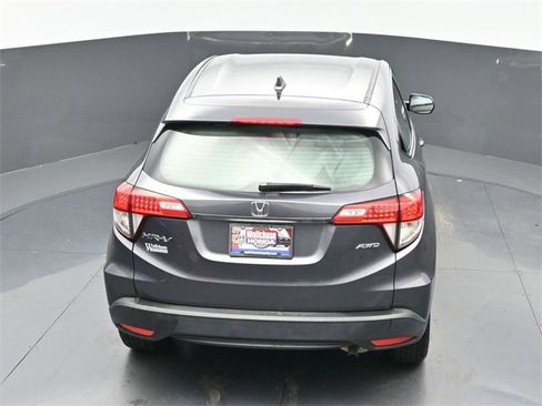Certified 2021 Honda HR-V LX image 34