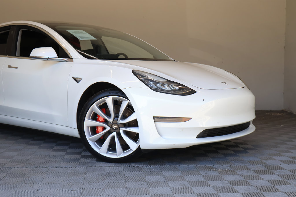 Used 2019 Tesla Model 3 Performance AWD/4WD image 3