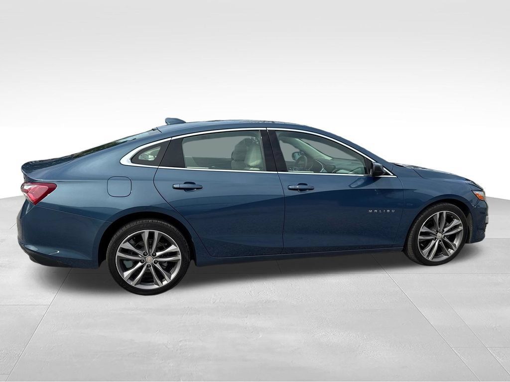 Used 2024 Chevrolet Malibu LT FWD image 3