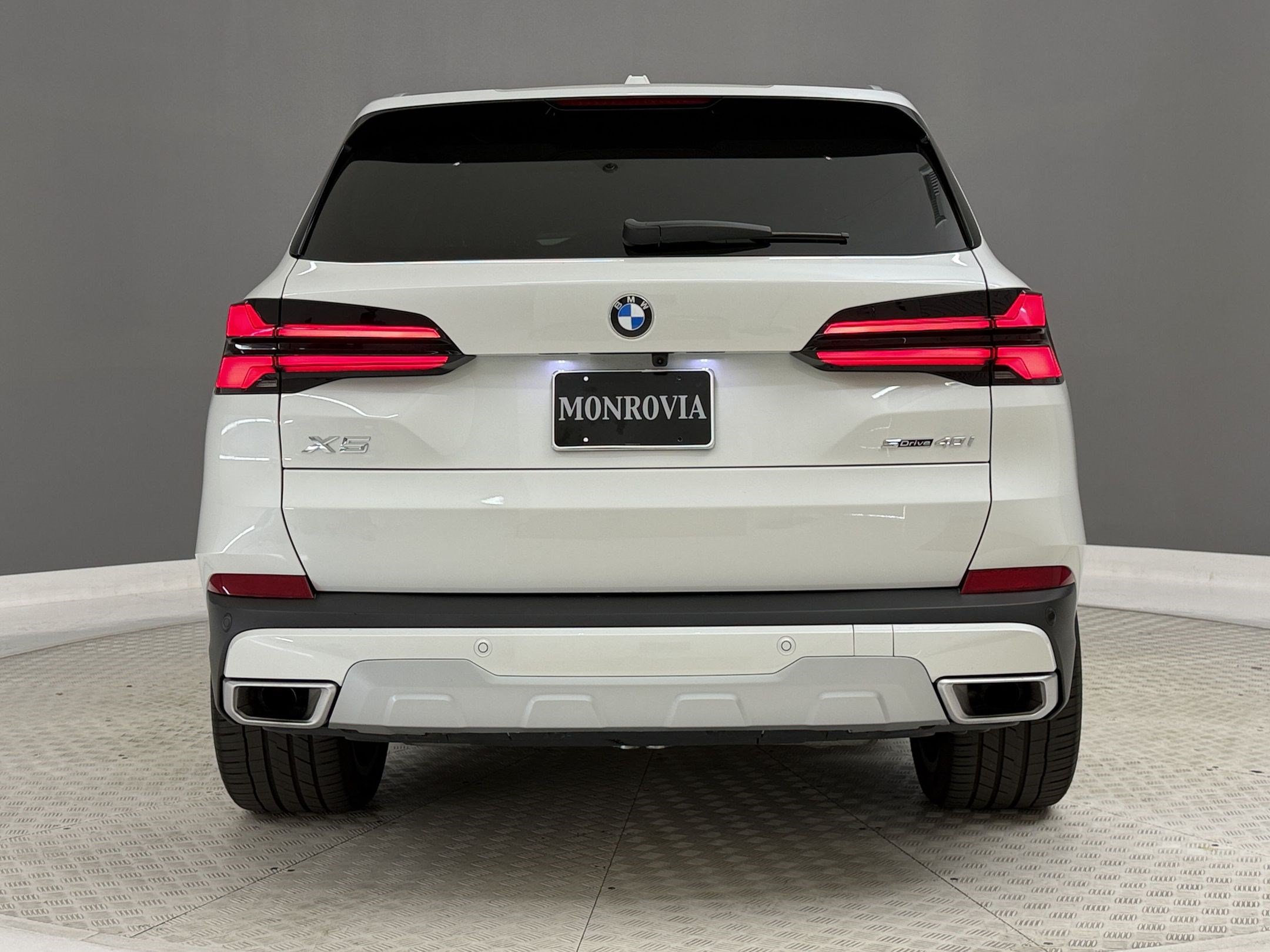Used 2026 BMW X5 sDrive40i w/ Premium Package RWD image 10