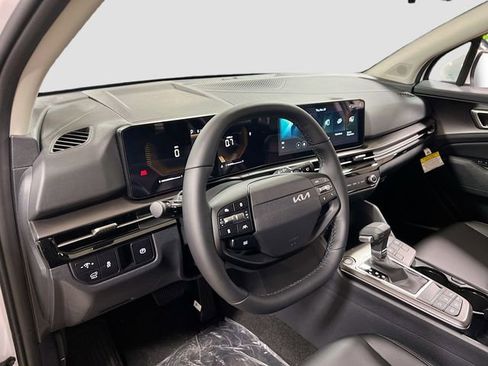New 2026 Kia Sportage EX image 9