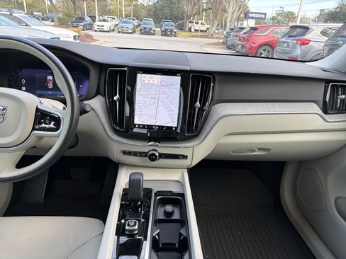 Certified 2024 Volvo XC60 B5 Plus w/ Protection Package Premier image 31