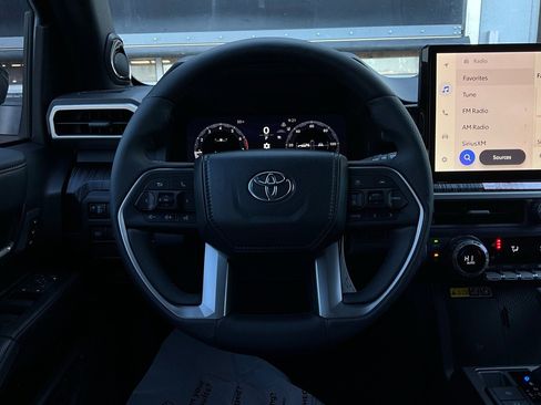 New 2025 Toyota 4Runner 4WD image 39