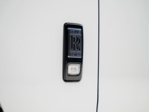 Used 2019 Rolls-Royce Cullinan AWD/4WD image 24