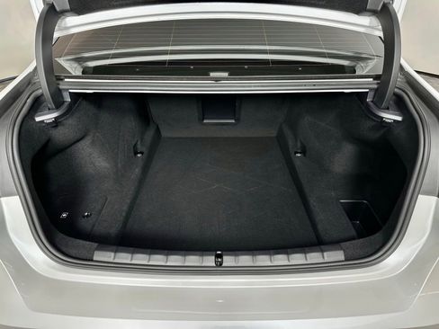 Used 2023 BMW 760i xDrive w/ Parking Assistance Package image 25