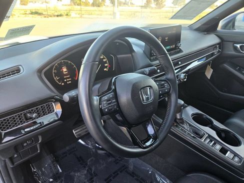 Used 2025 Honda Civic Sport image 12