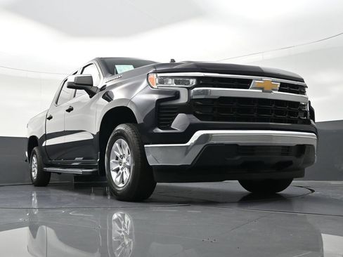 Used 2023 Chevrolet Silverado 1500 LT image 30