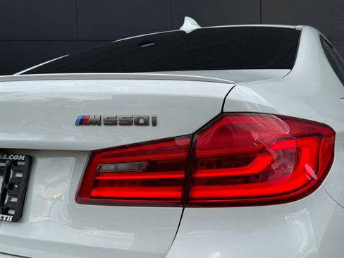 Used 2018 BMW M550i xDrive AWD/4WD image 14