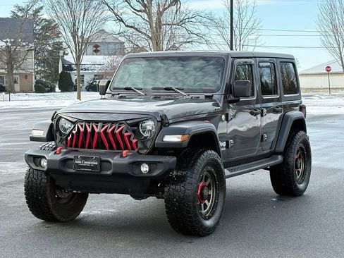 Used 2020 Jeep Wrangler Unlimited Sport image 3