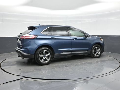 Used 2019 Ford Edge SEL w/ Equipment Group 201A FWD image 9