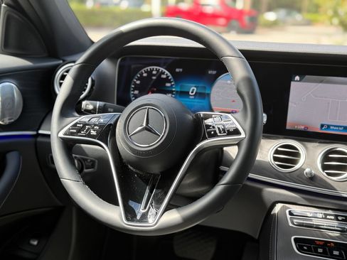 Used 2022 Mercedes-Benz E 350 Sedan image 34