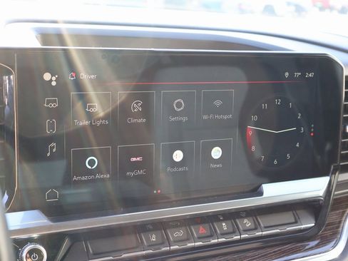 Used 2024 GMC Sierra 2500 SLE image 34
